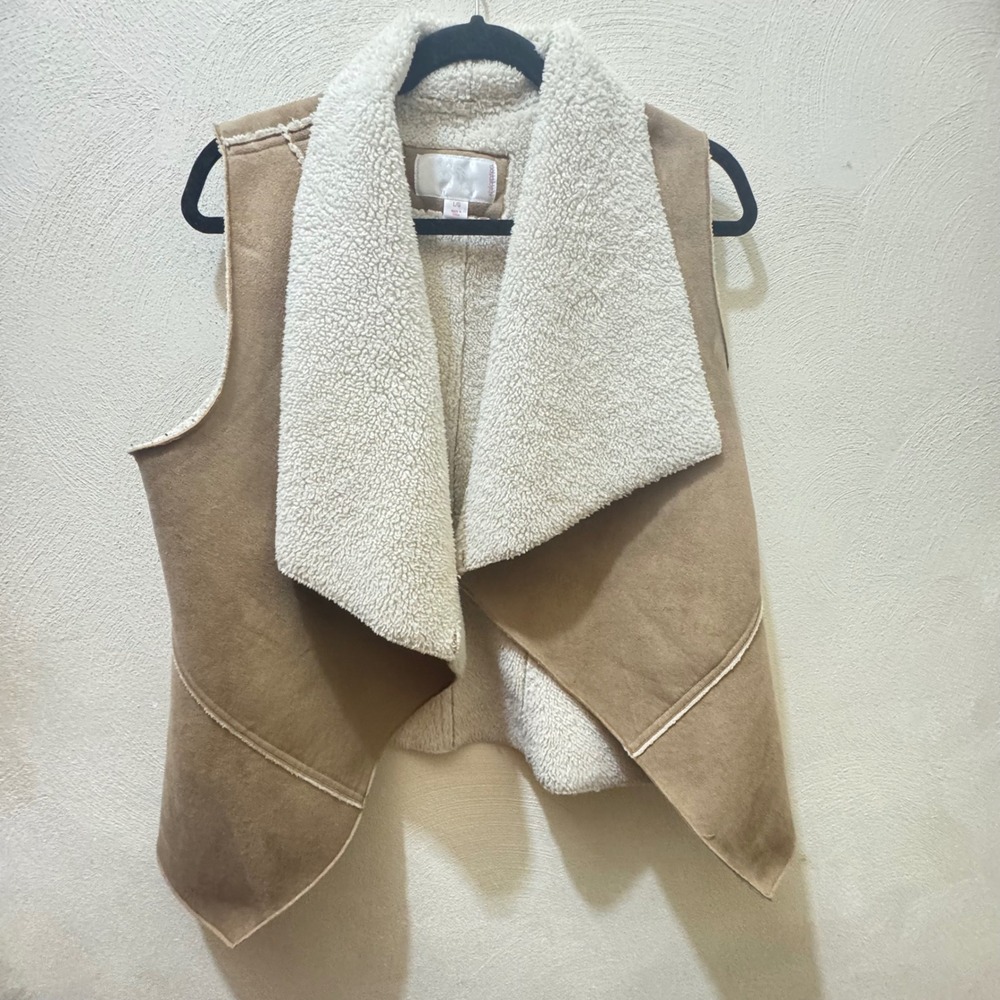 Xhilaration Faux Suede Shearling Vest Womens L Tan Excellent Draped Open Front